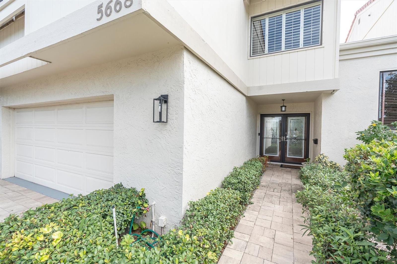 5668 Escondida Blvd, Saint Petersburg, FL 33715 photo