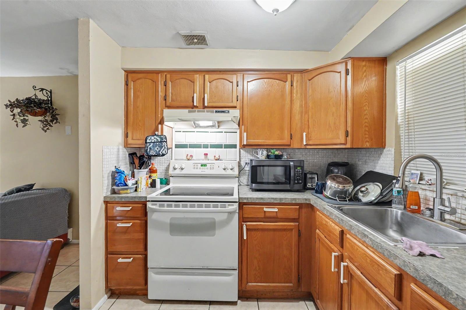 5513 Oceanic Rd, Holiday, FL 34690 photo