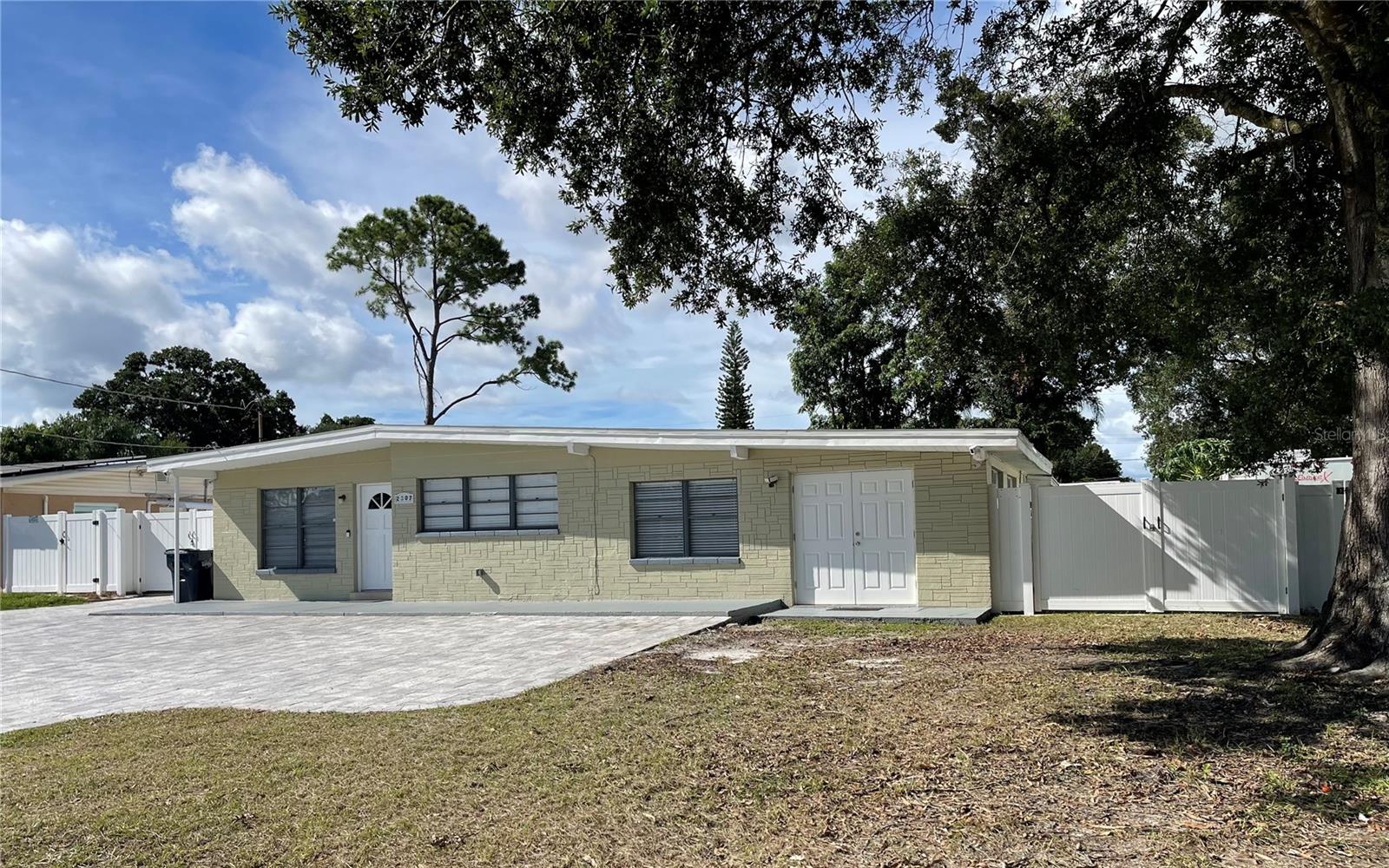 2307 W Hamilton Ave, Tampa, FL 33604 photo