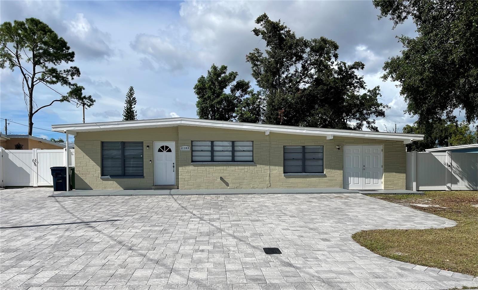 2307 Hamilton Ave, Tampa, FL 33604