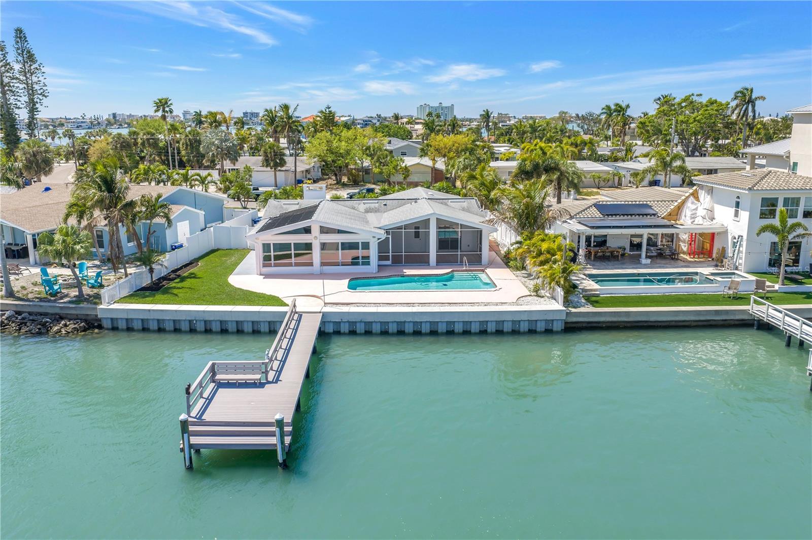 6984 Shore Dr, Saint Petersburg, FL 33707