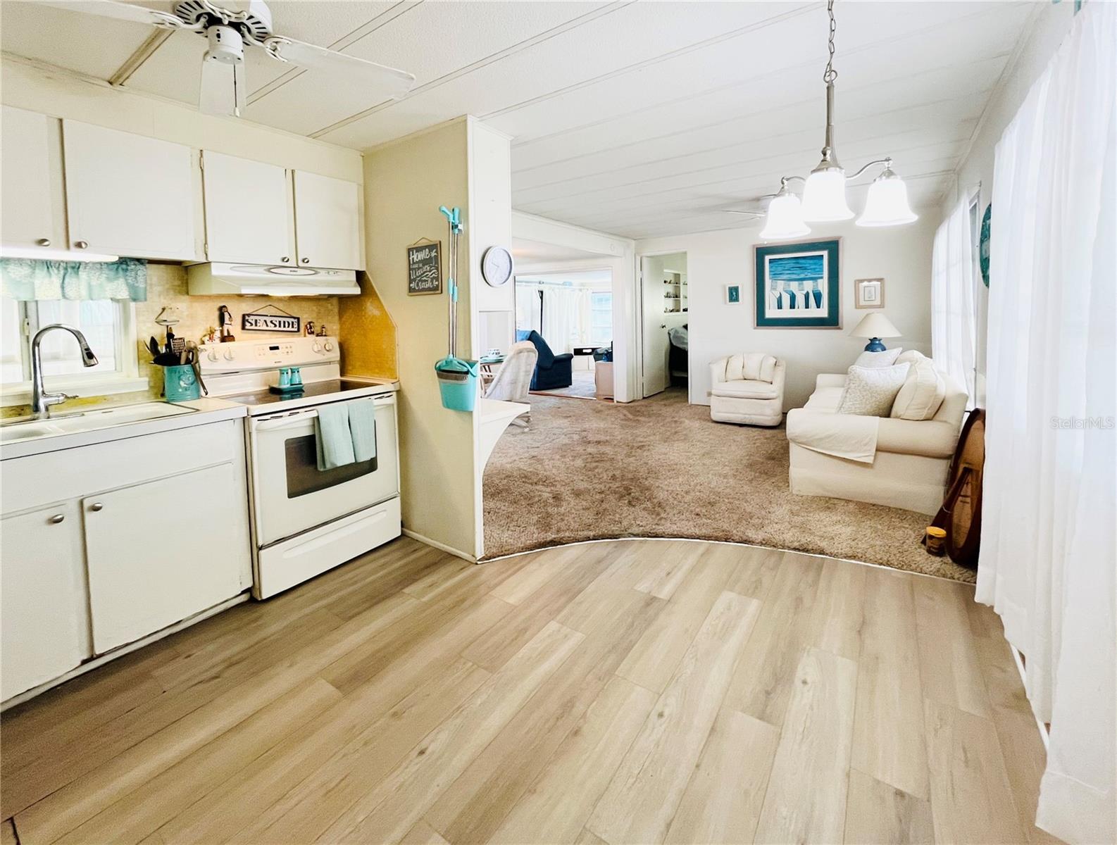 Mobile Home in SARASOTA FL 3335 SPANISH OAK TERRACE 13.jpg