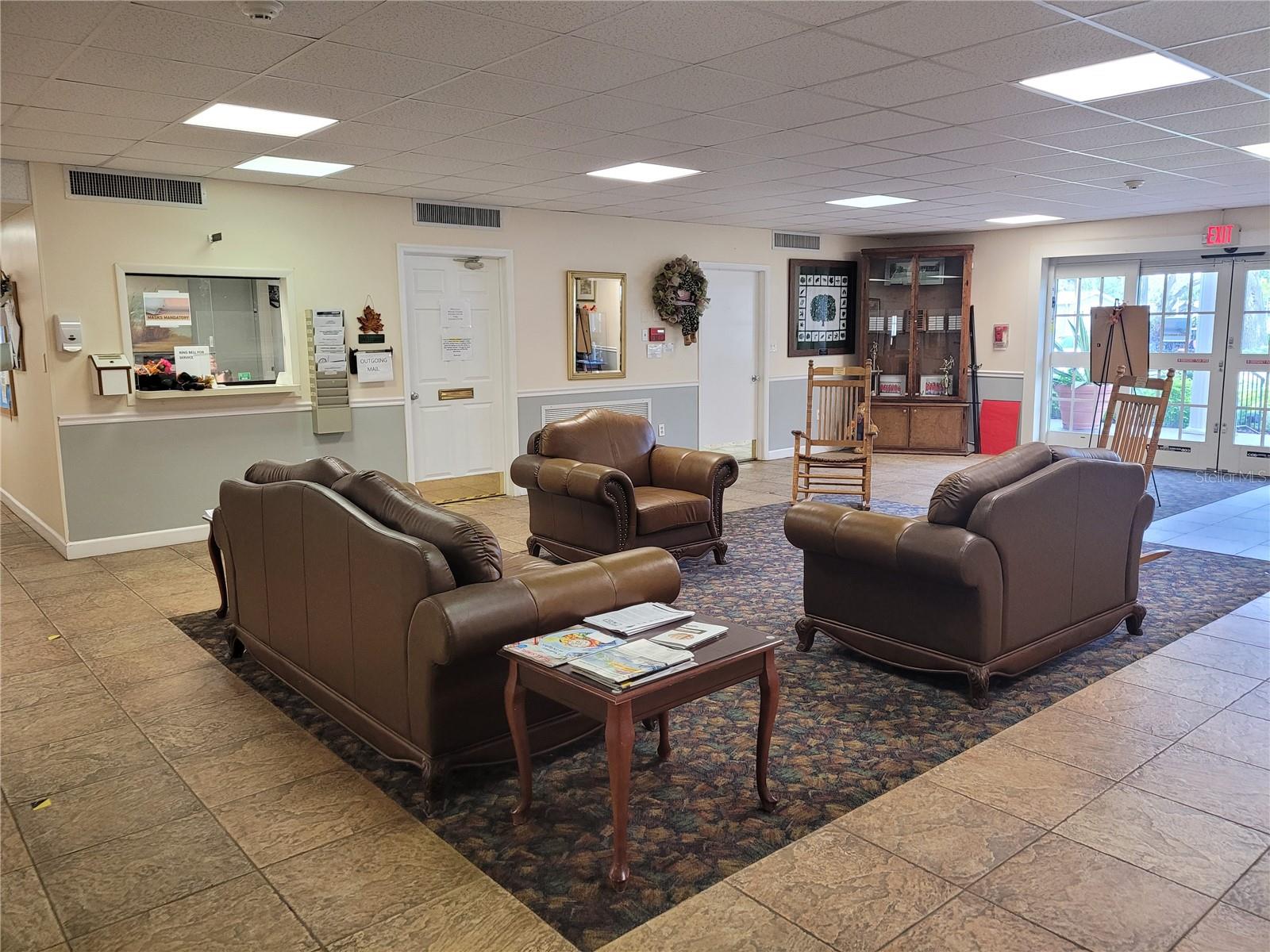 Mobile Home in SARASOTA FL 3335 SPANISH OAK TERRACE 50.jpg
