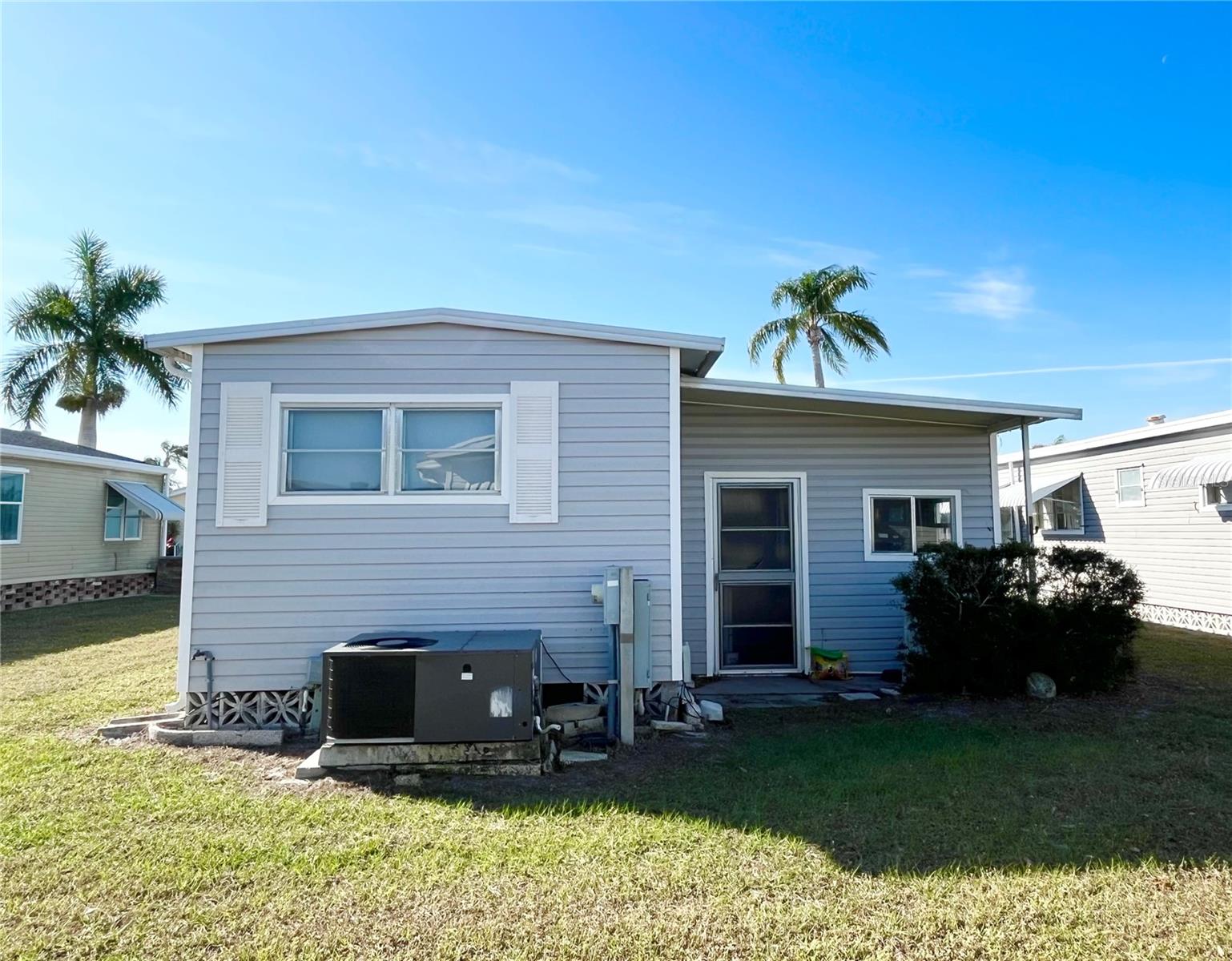 Mobile Home in SARASOTA FL 3335 SPANISH OAK TERRACE 44.jpg