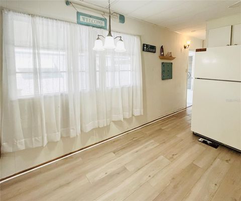 Mobile Home in SARASOTA FL 3335 SPANISH OAK TERRACE 14.jpg