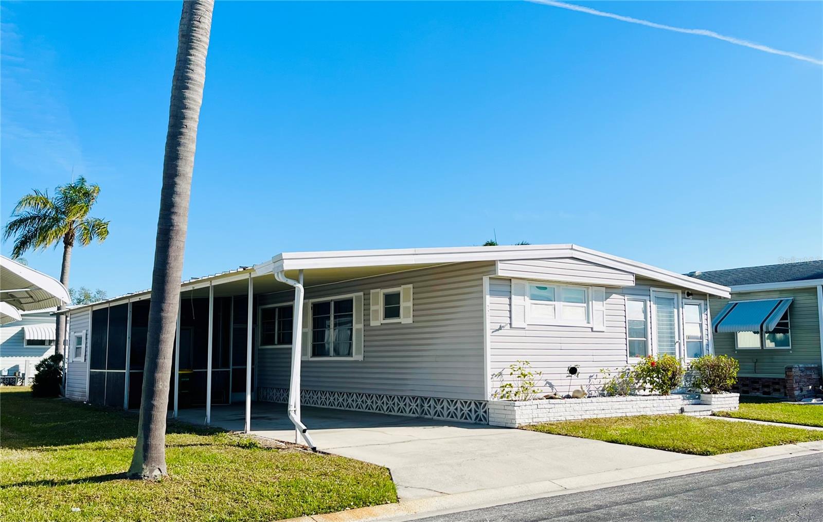 Mobile Home in SARASOTA FL 3335 SPANISH OAK TERRACE 1.jpg