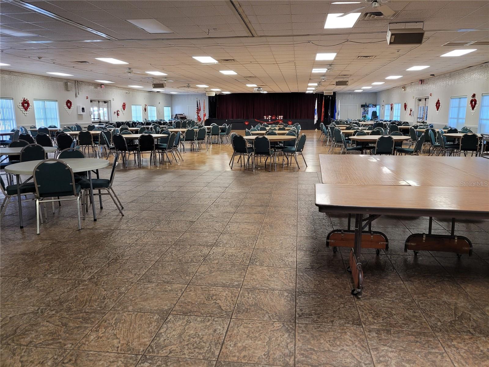 Mobile Home in SARASOTA FL 3335 SPANISH OAK TERRACE 65.jpg