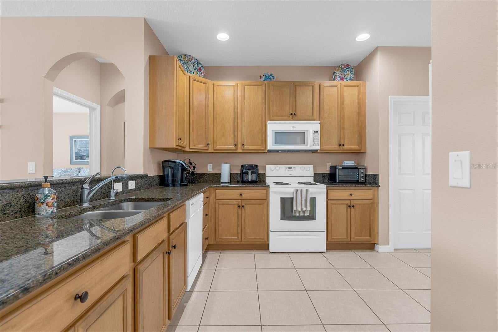 196 Minniehaha Cir, Haines City, FL 33844 photo