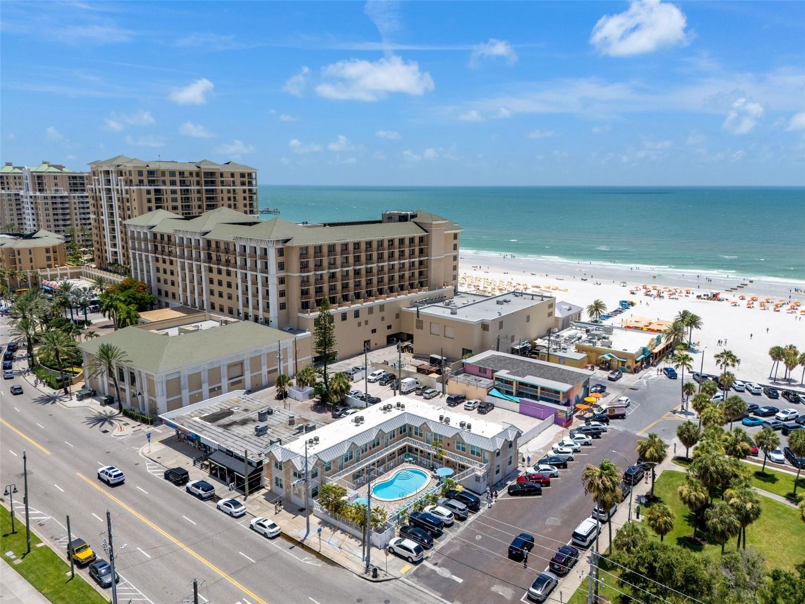 530 Mandalay Ave, Clearwater Beach, FL 33767
