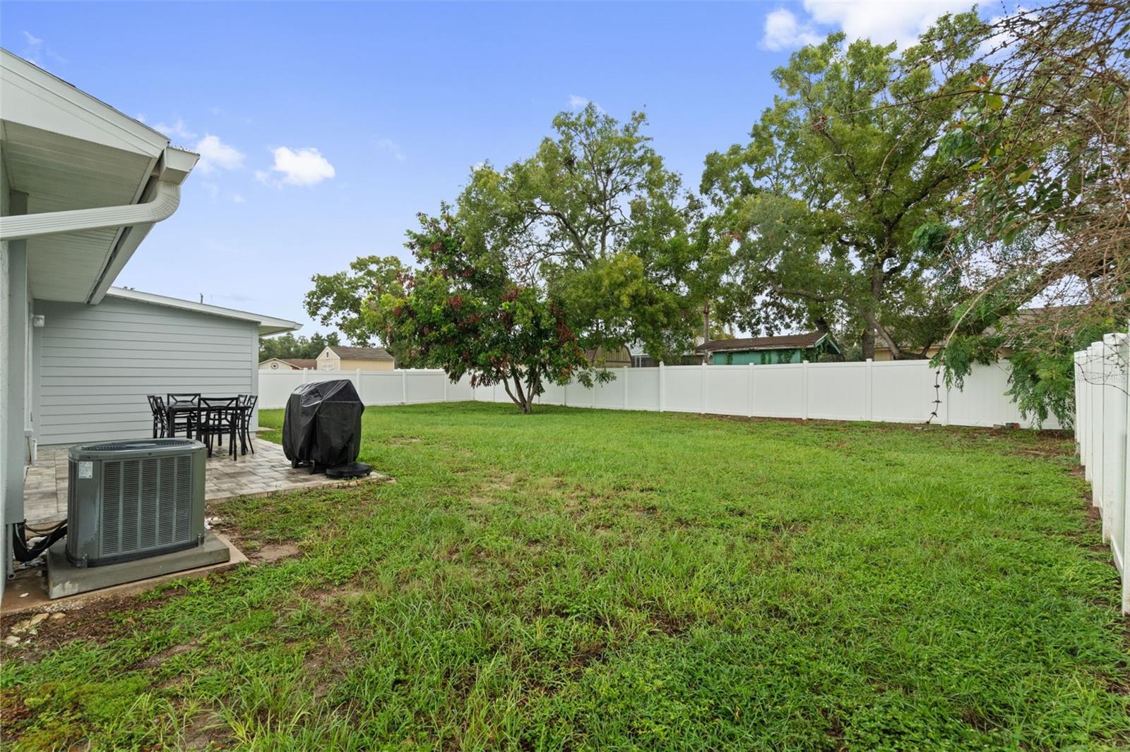 265 Plumtree Ave, Spring Hill, FL 34606 photo