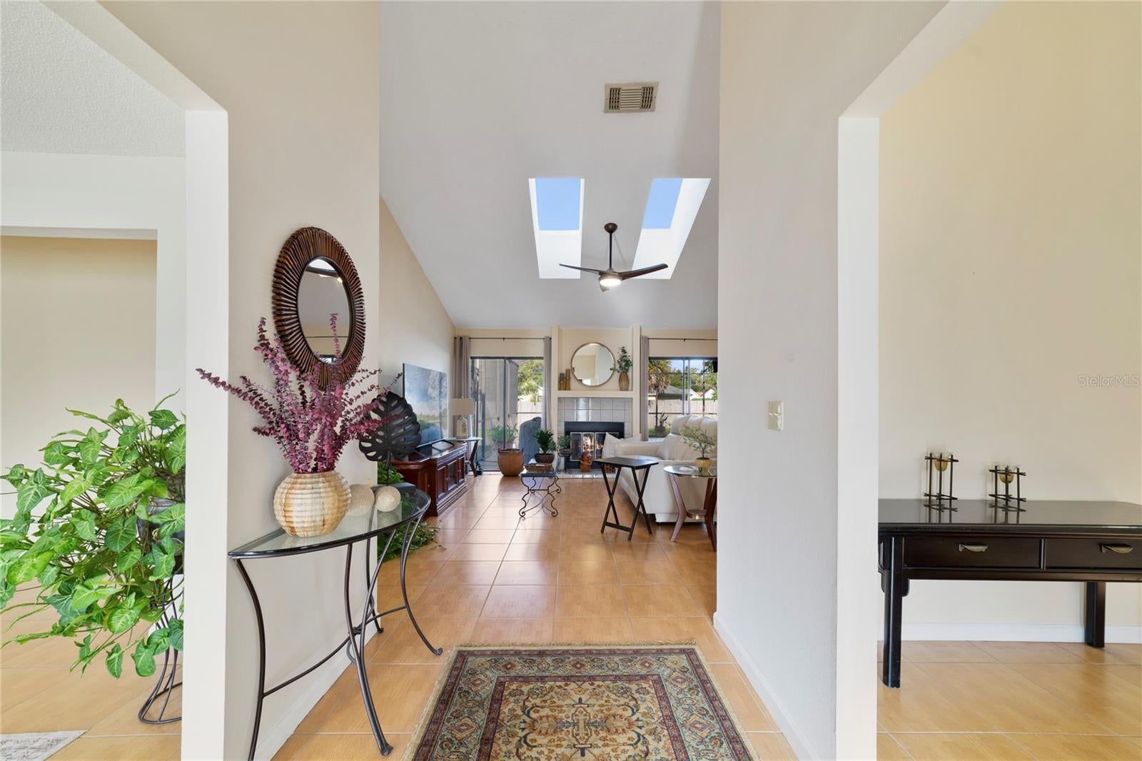 495 Stillwater Dr, Oviedo, FL 32765 photo
