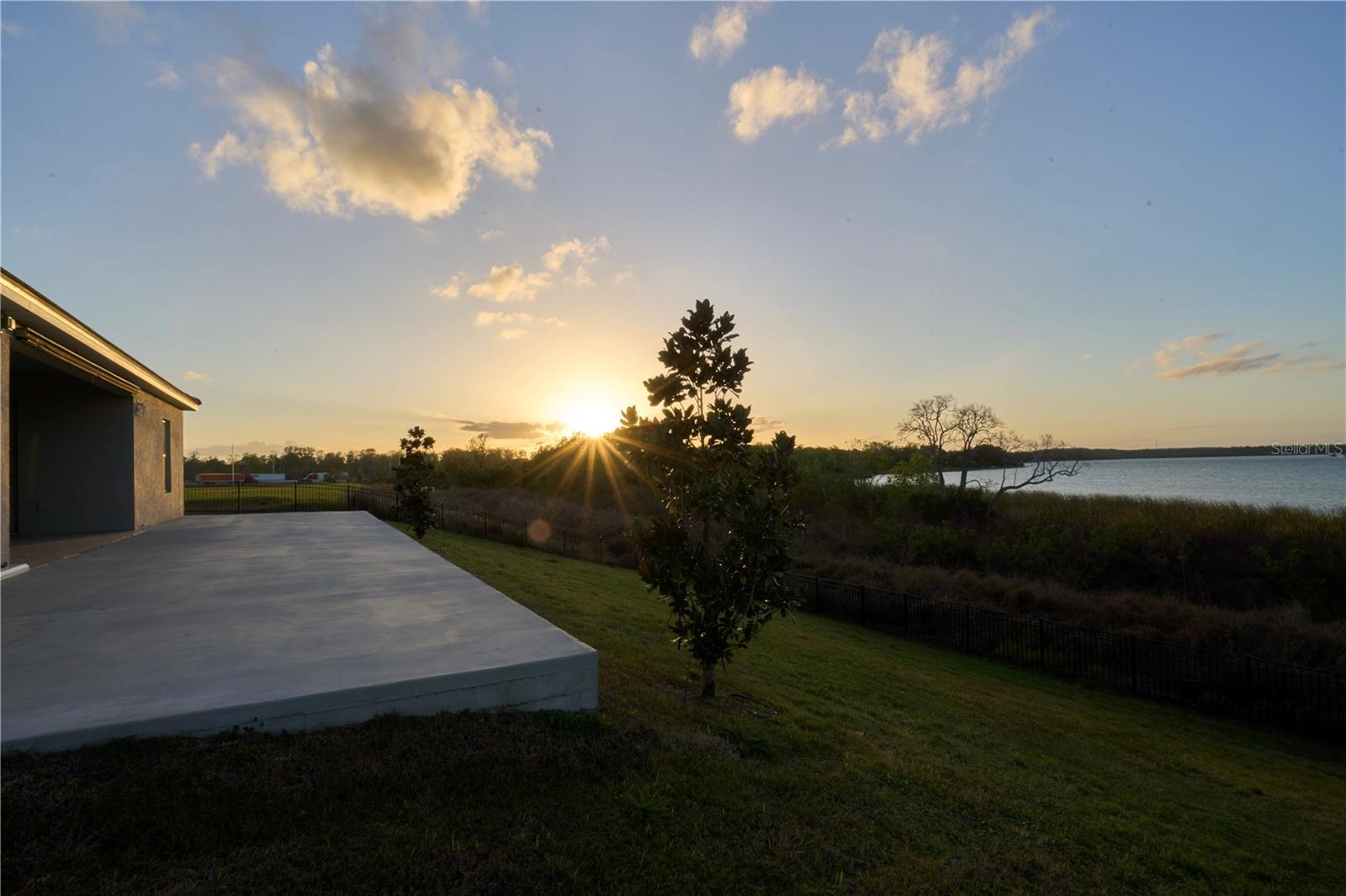 17854 Hither Hills Cir, Winter Garden, FL 34787 photo