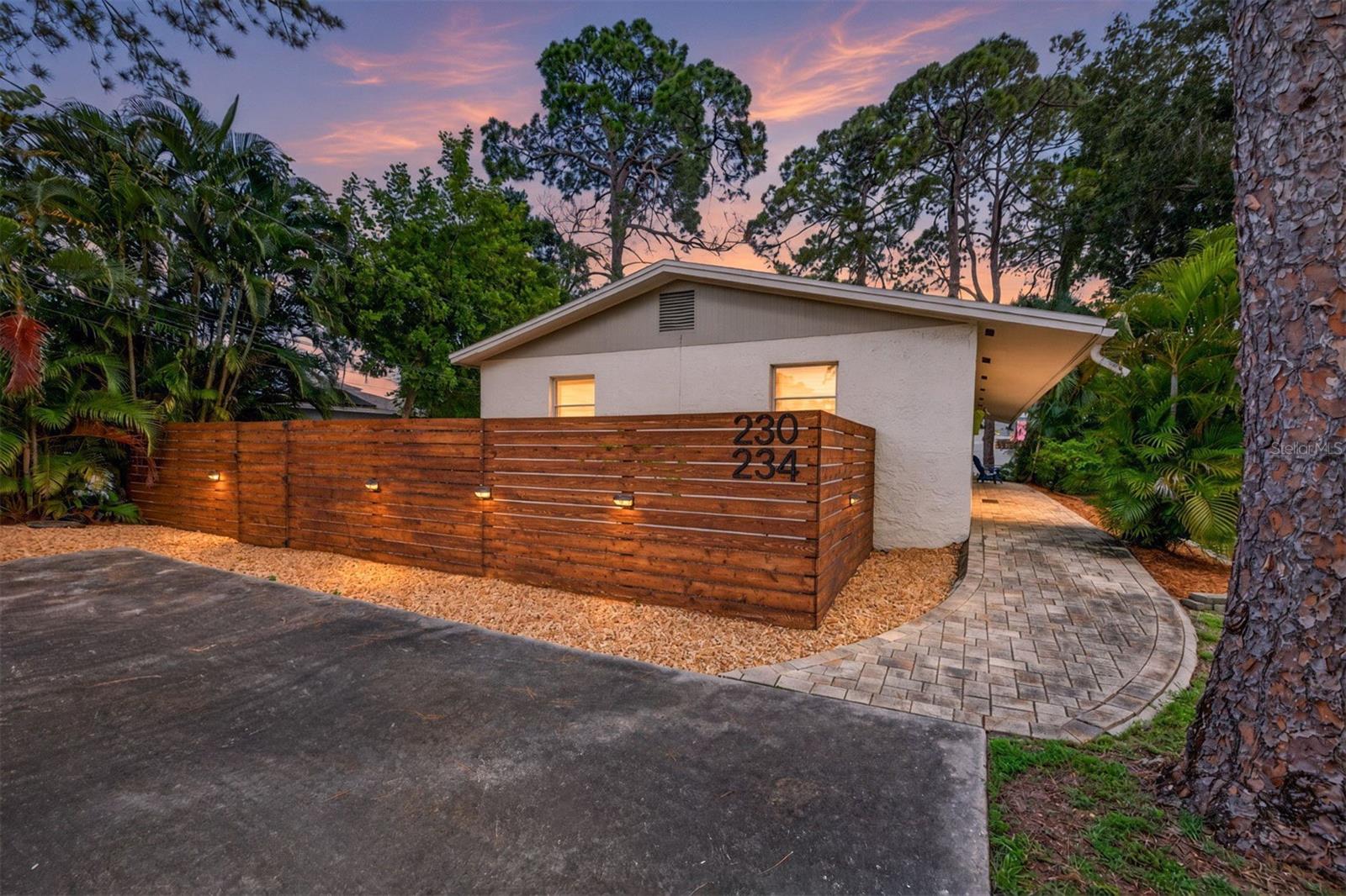 230 48 Ave, Saint Petersburg, FL 33703
