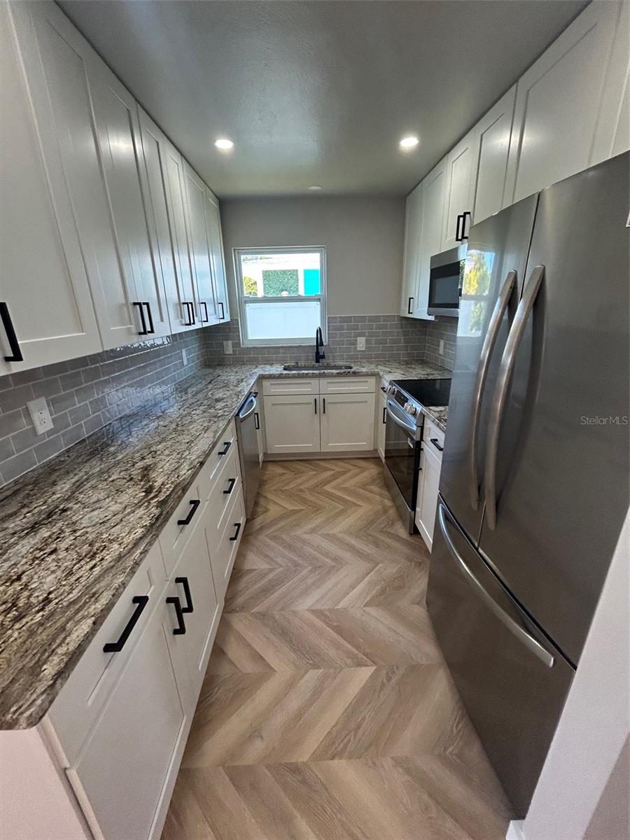428 62 St, Holmes Beach, FL 34217 photo