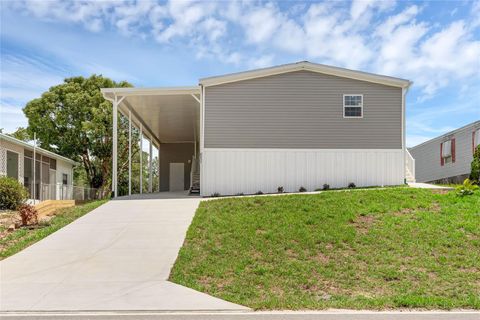 Manufactured Home in BROOKSVILLE FL 8857 HIGHPOINT BOULEVARD.jpg