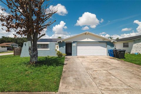 Single Family Residence in TAMPA FL 8505 WOODBRIDGE BOULEVARD.jpg