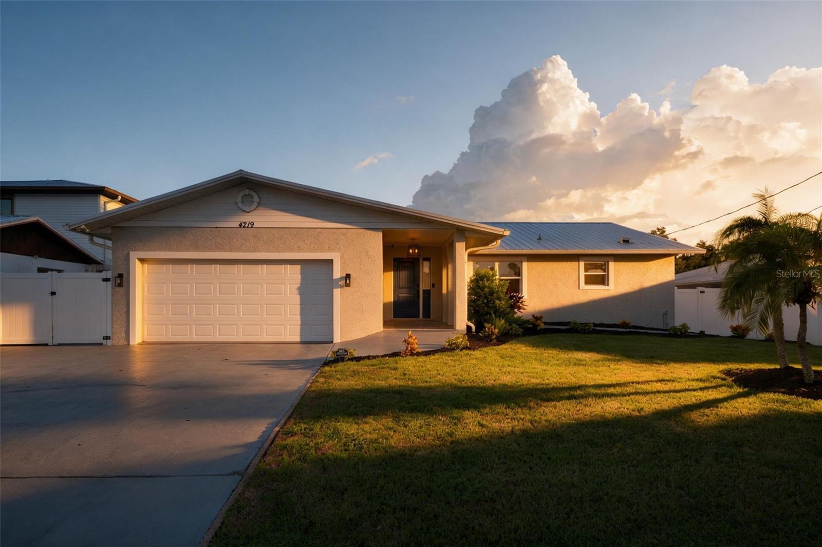 4219 2 Ave, Bradenton, FL 34208