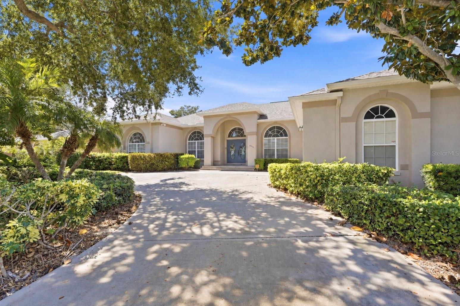 2012 84 Street Cir, Bradenton, FL 34209