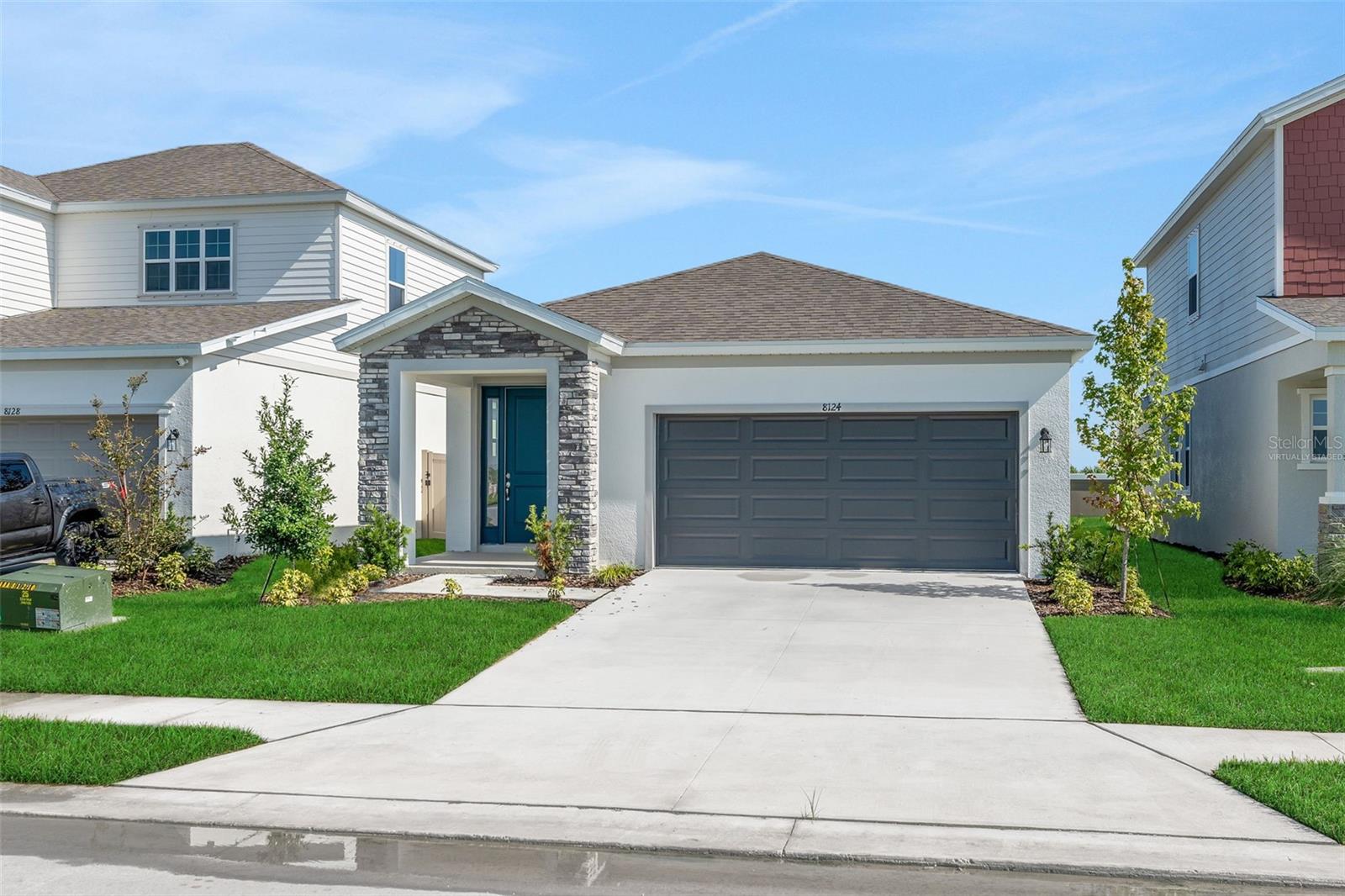 8124 Sunny Point Trl, Parrish, FL 34219
