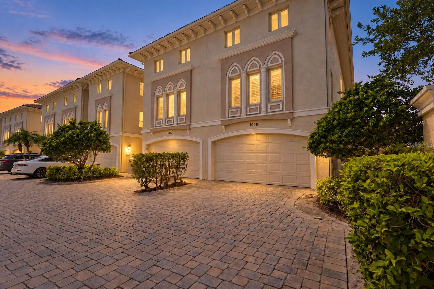 1008 Paseo De Rio, Saint Petersburg, FL 33702 photo