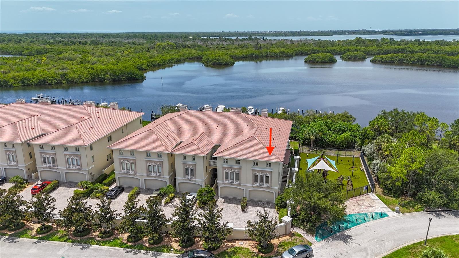 1008 Paseo De Rio, Saint Petersburg, FL 33702 photo