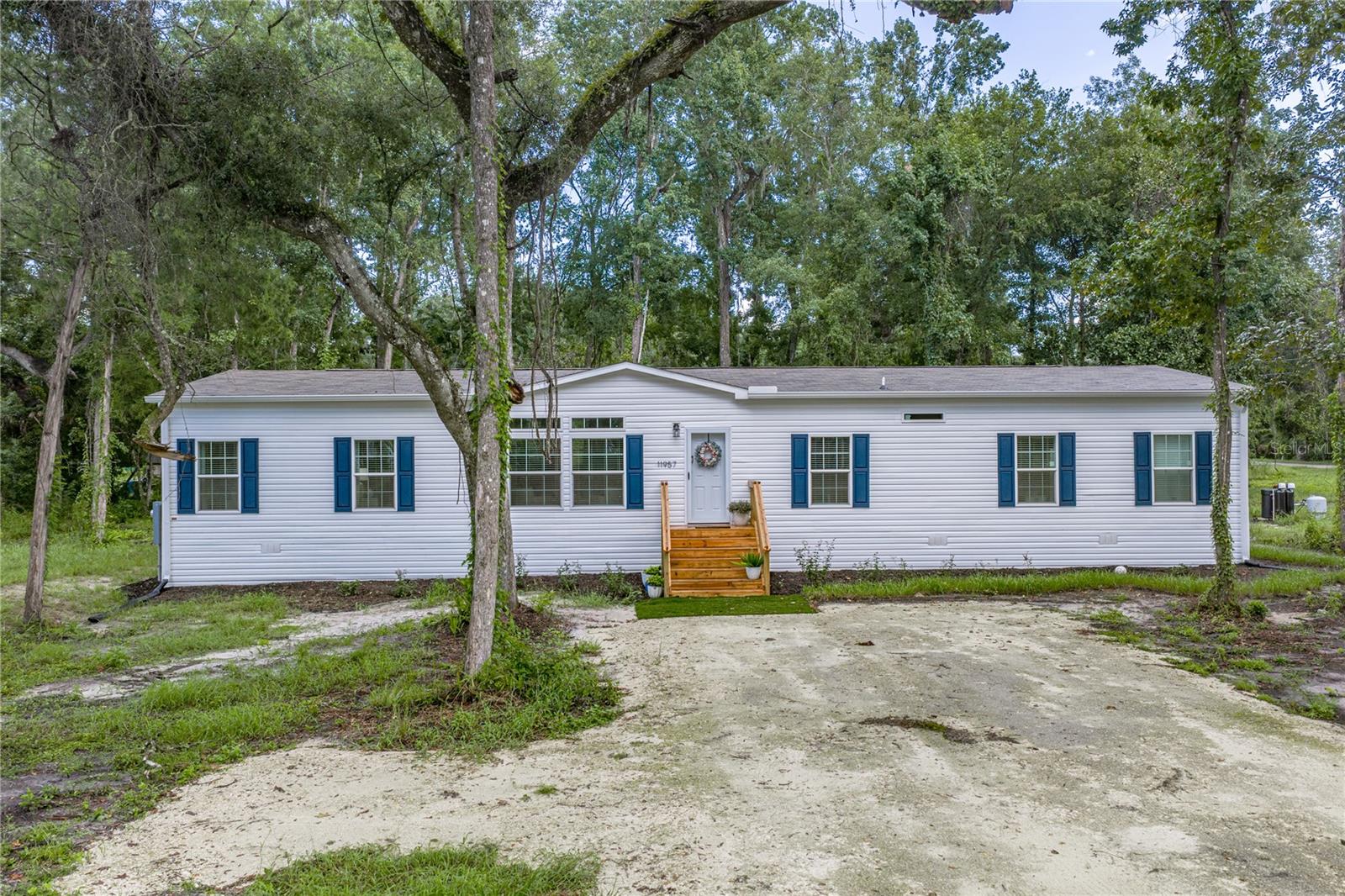 11957 SW 35 St, Webster, FL 33597 photo