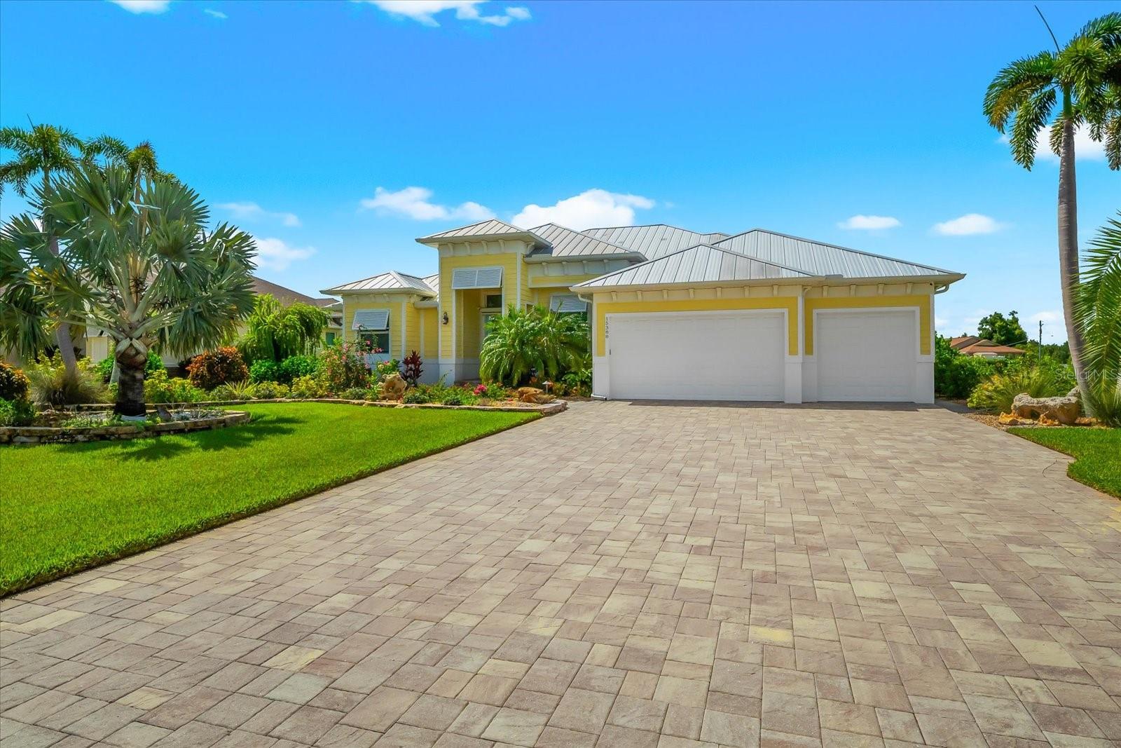 15388 Alsask Cir, Port Charlotte, FL 33981 photo