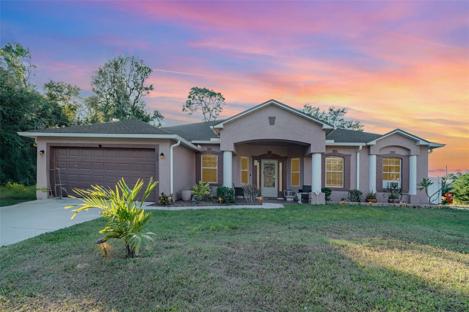 249 Ferdon Cir, Port Charlotte, FL 33954