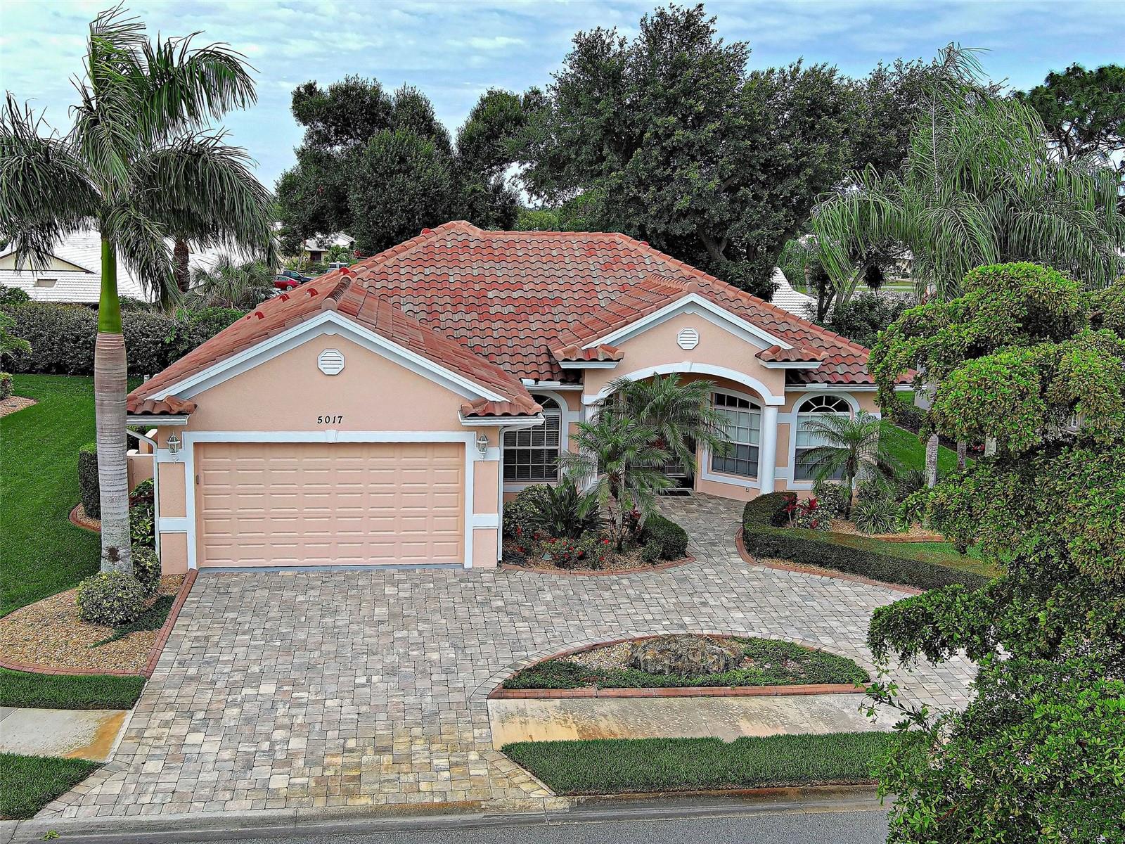 5017 Bella Terra Dr, Venice, FL 34293 photo