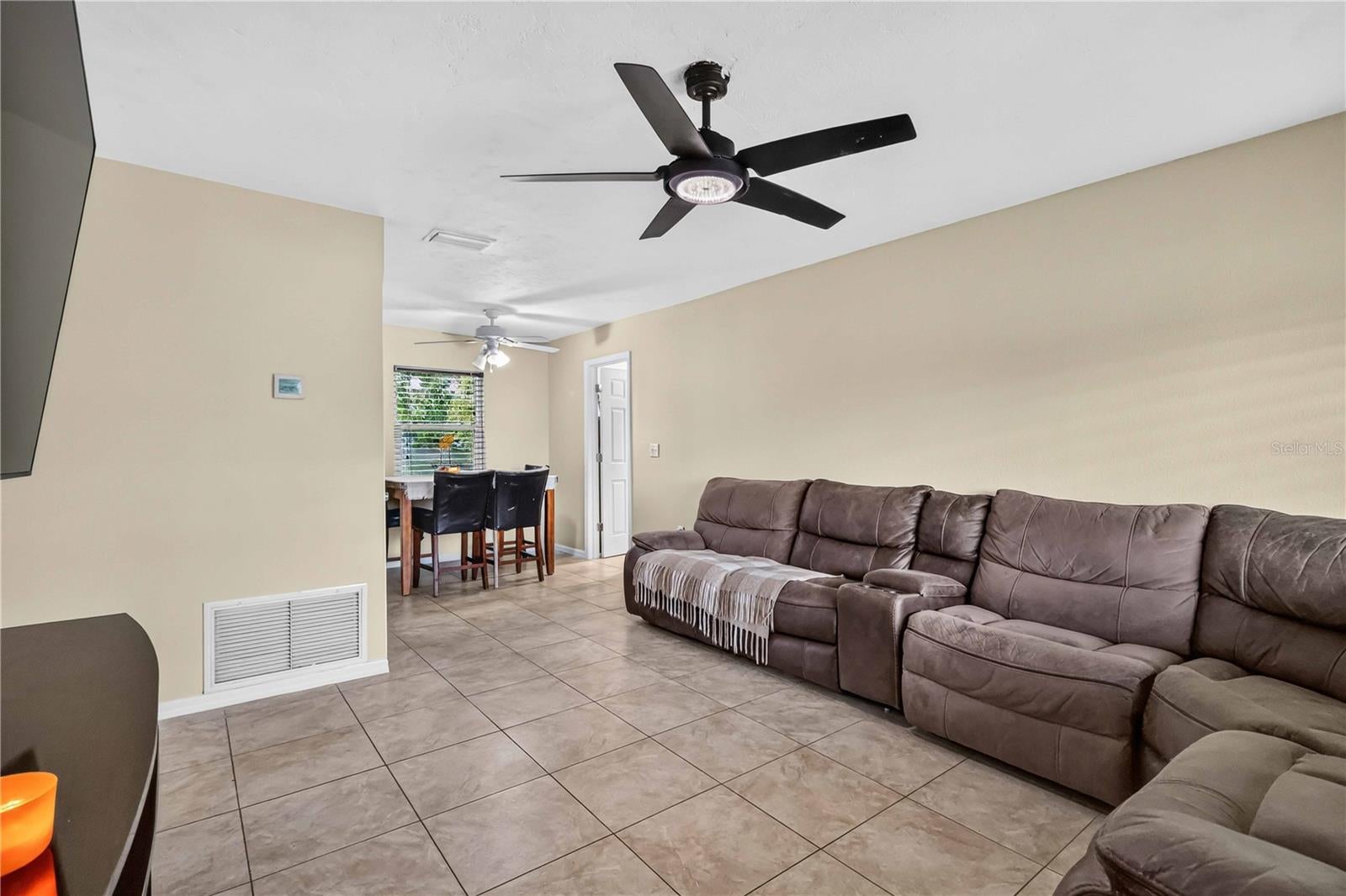 2316 Powell Cir, Sarasota, FL 34234 photo