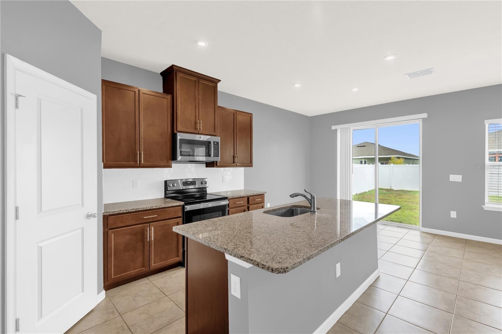 29307 Meadowcroft Ave, Wesley Chapel, FL 33544 photo