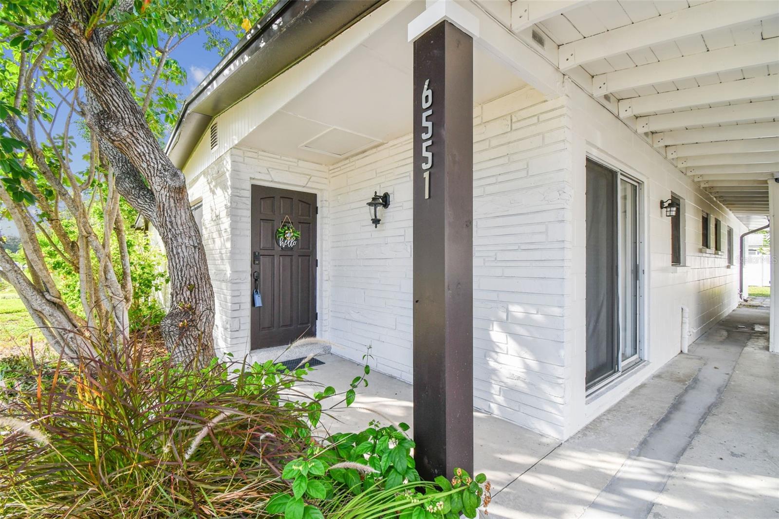 6551 S West Shore Cir, Tampa, FL 33616 photo