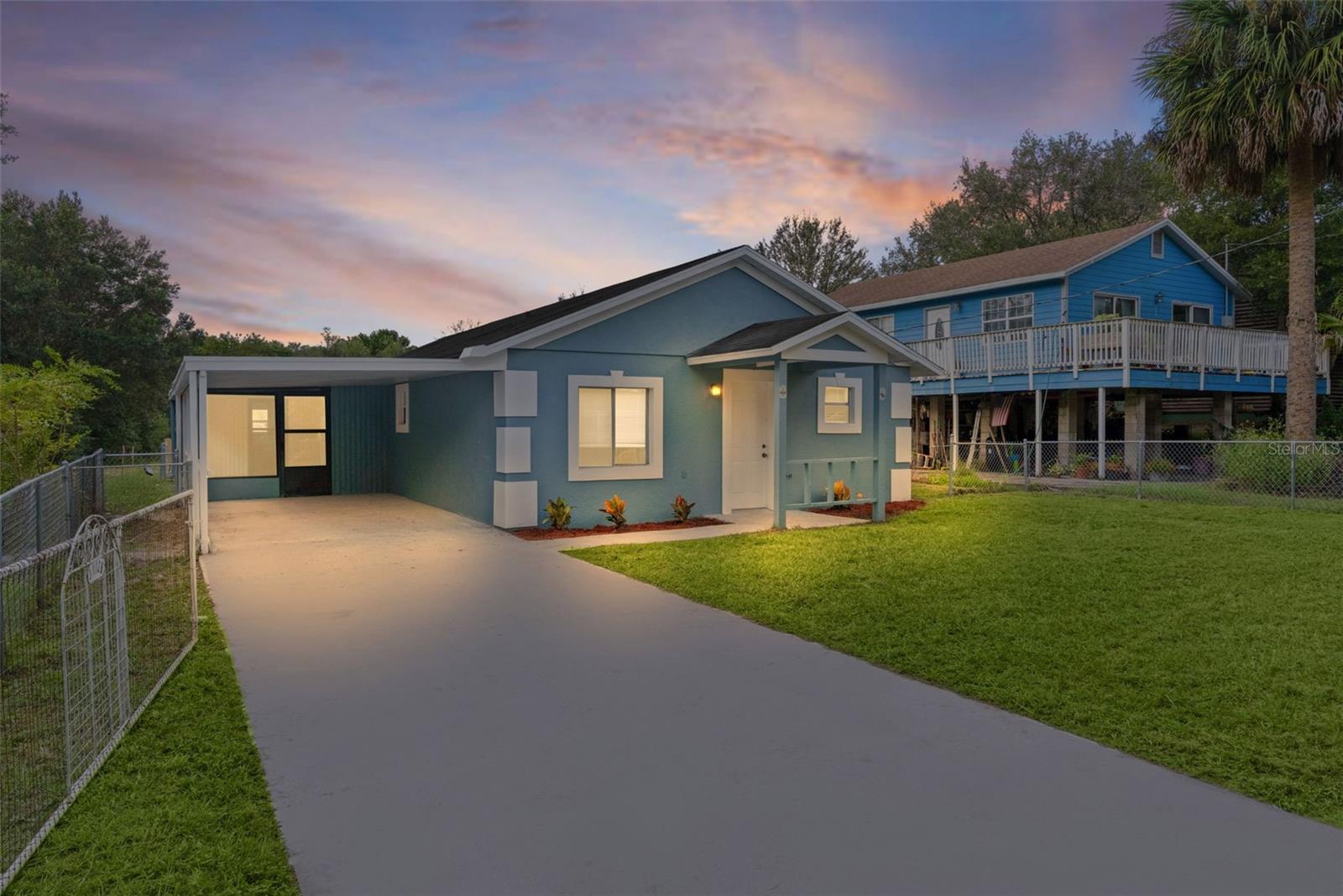 31128 Lochmore Cir, Mount Plymouth, FL 32776