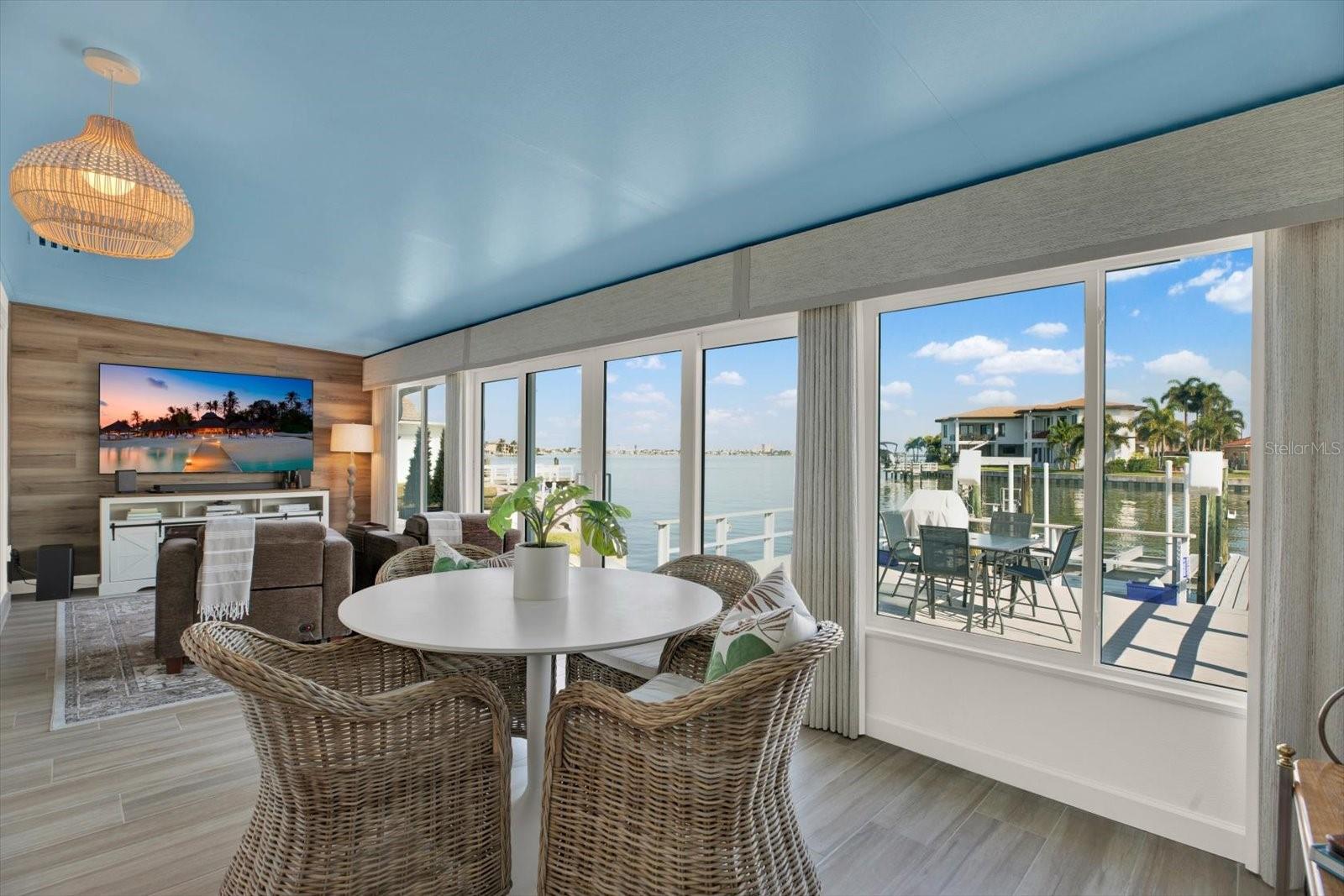 645 Boca Ciega Point Blvd, Saint Petersburg, FL 33708 photo