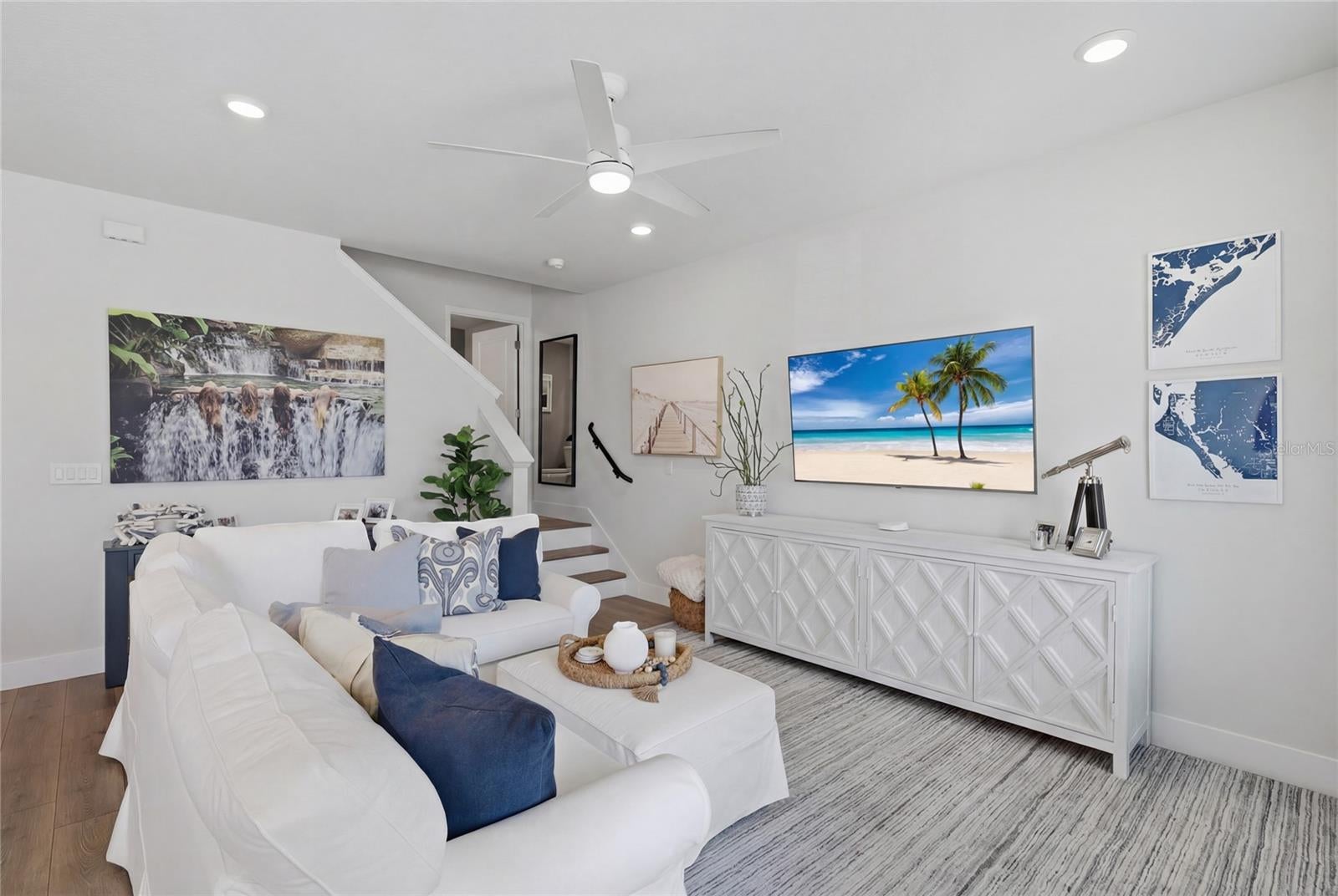 7221 Sutton Ln, Sarasota, FL 34240 photo