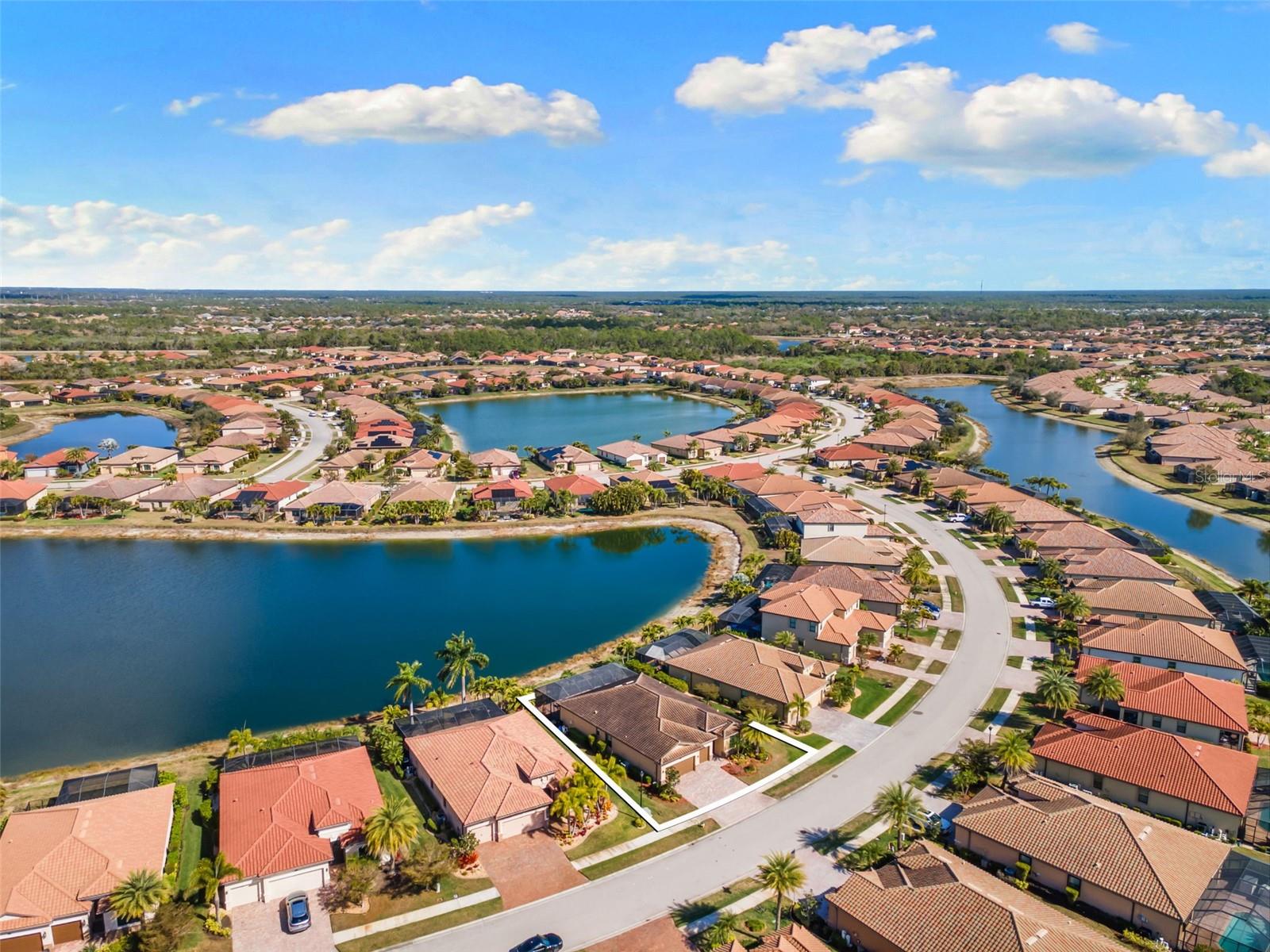 13238 Famiglia Dr, Venice, FL 34293 photo