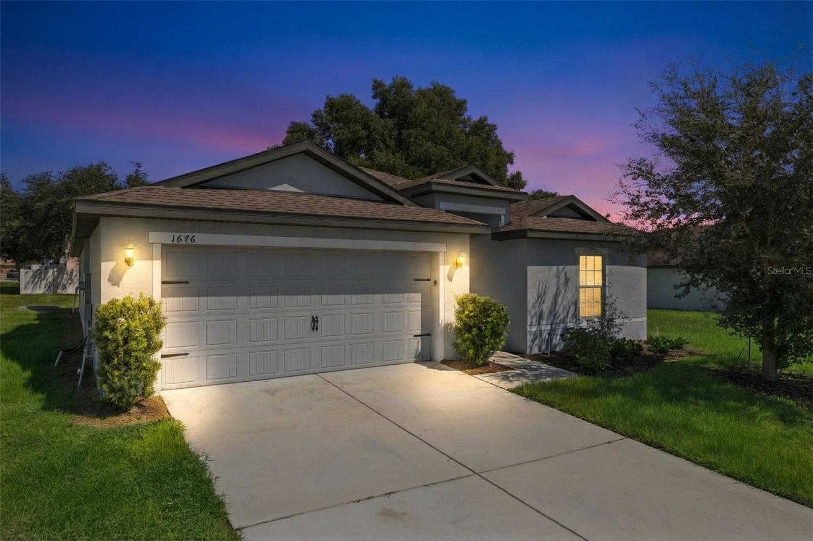 1676 Gopher Tree St, Mascotte, FL 34753