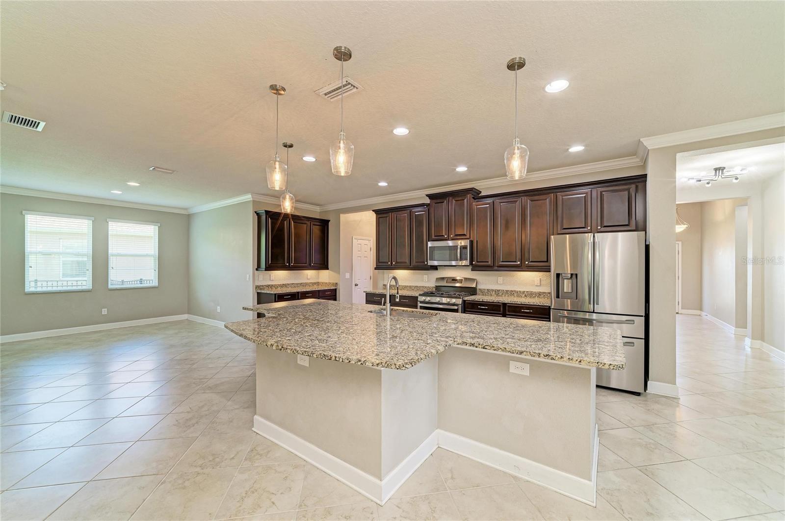 12821 Balsam Terrace, Bradenton, FL 34212 photo