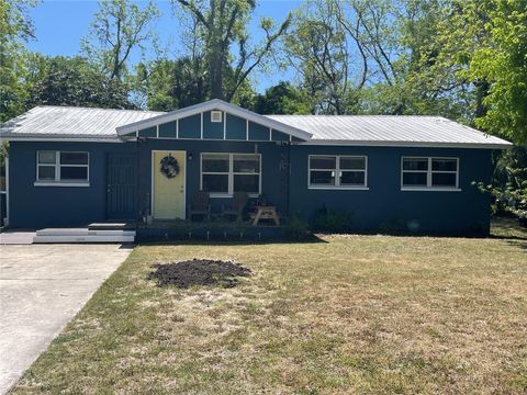 Single Family Residence in NEWBERRY FL 25145 NW 5TH AVENUE.jpg