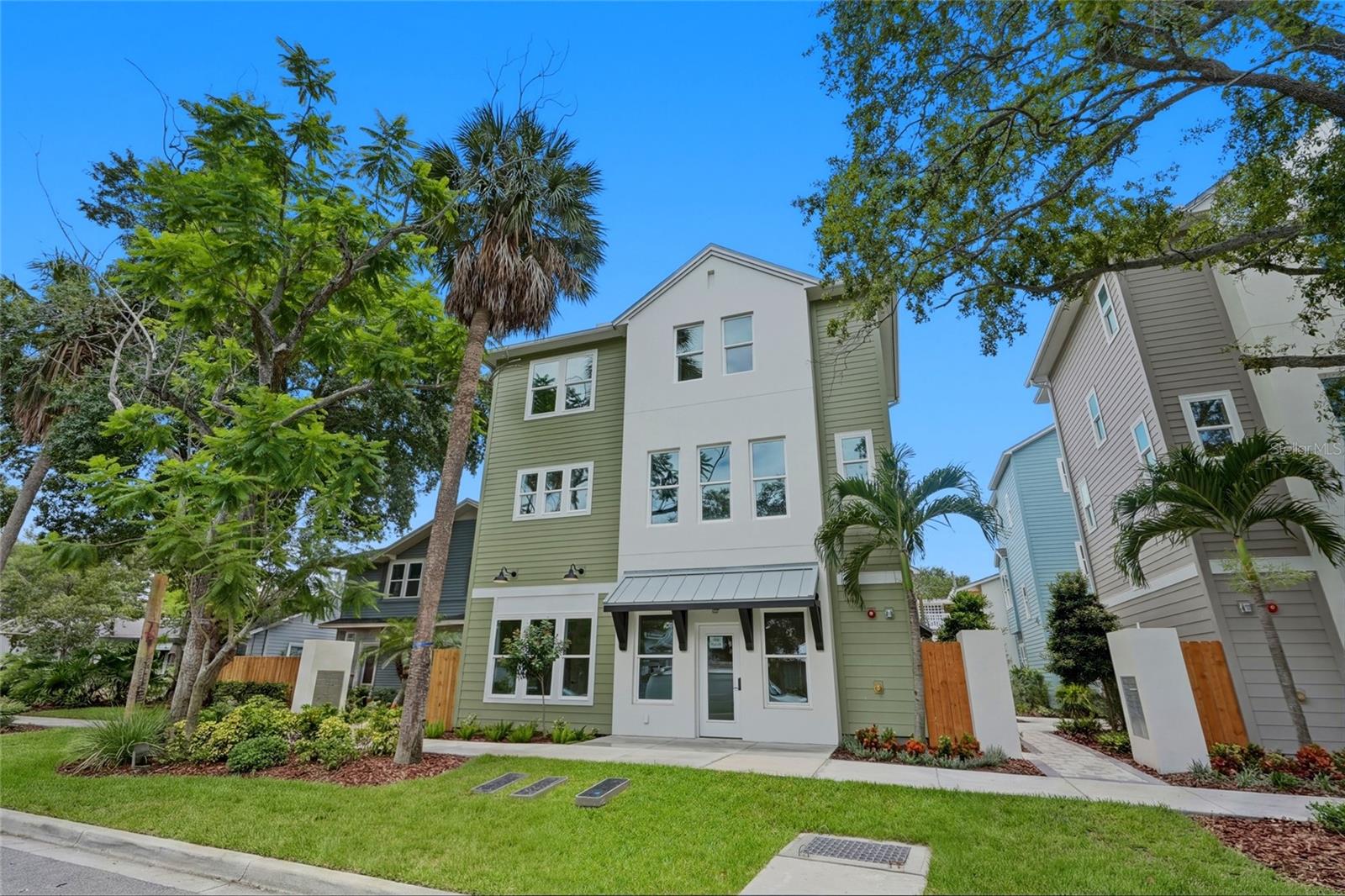 2540 1 Ave, Saint Petersburg, FL 33713