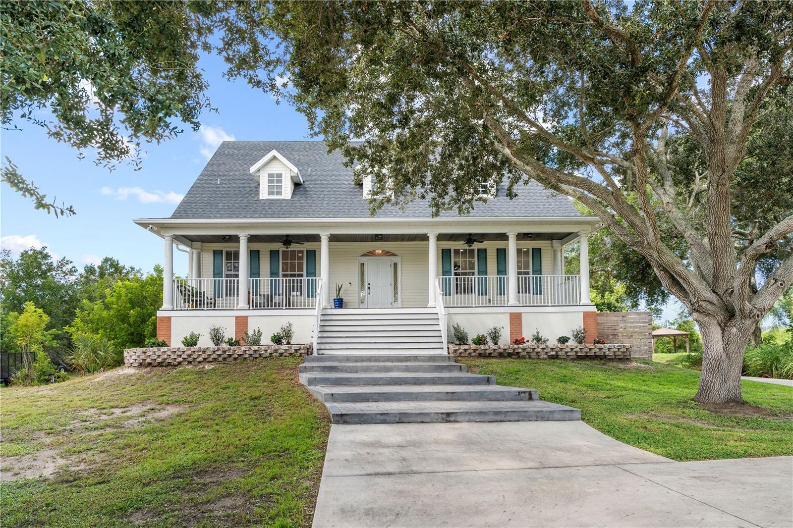 1456 Jasmine Ave, Tarpon Springs, FL 34689