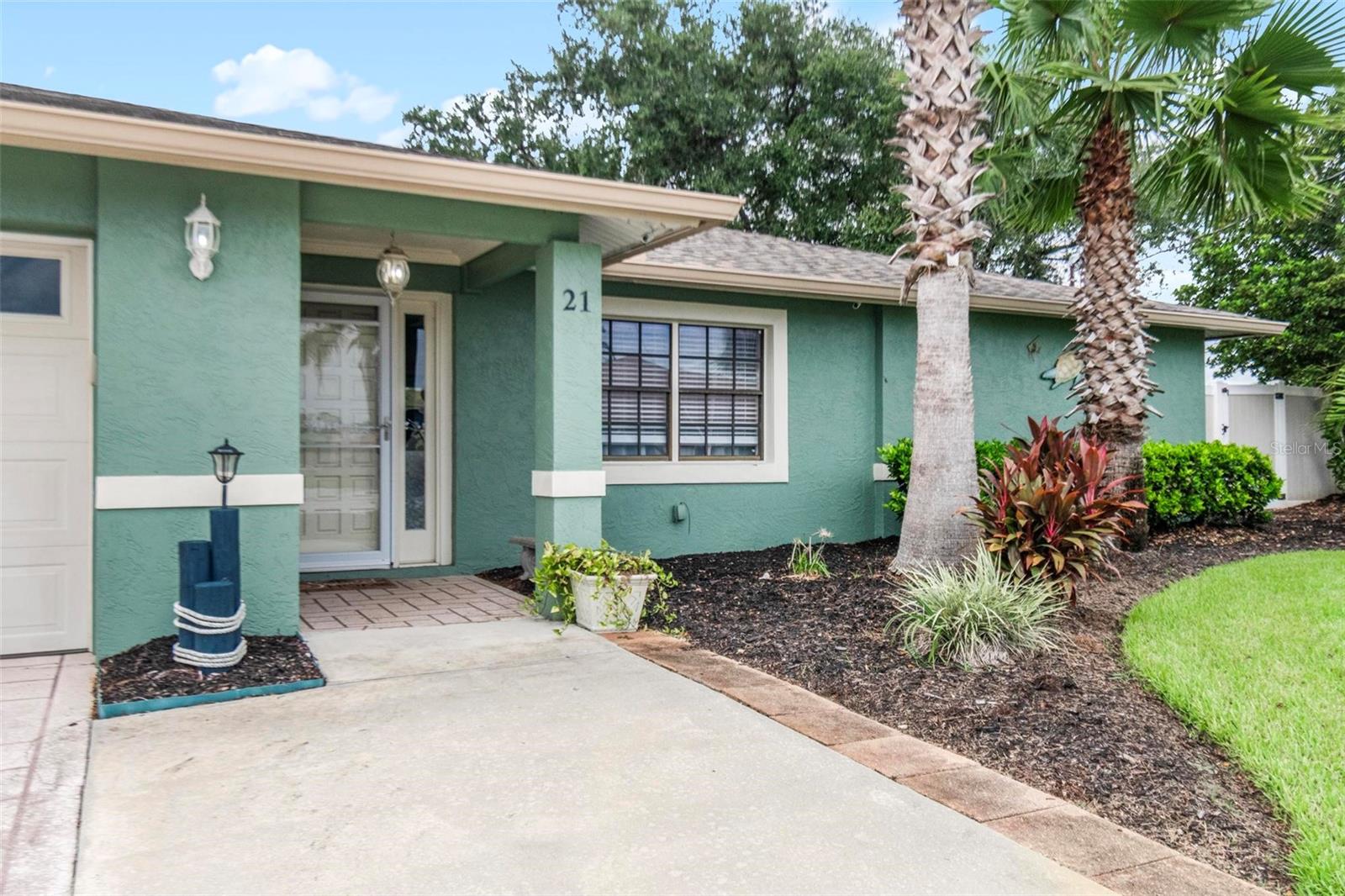 21 Corona Ct, Palm Coast, FL 32137 photo