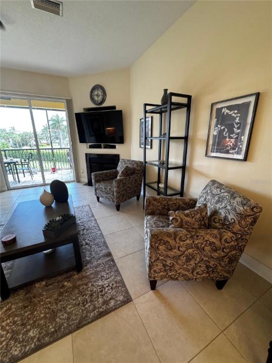 1205 3 Saint Cir, Palmetto, FL 34221 photo
