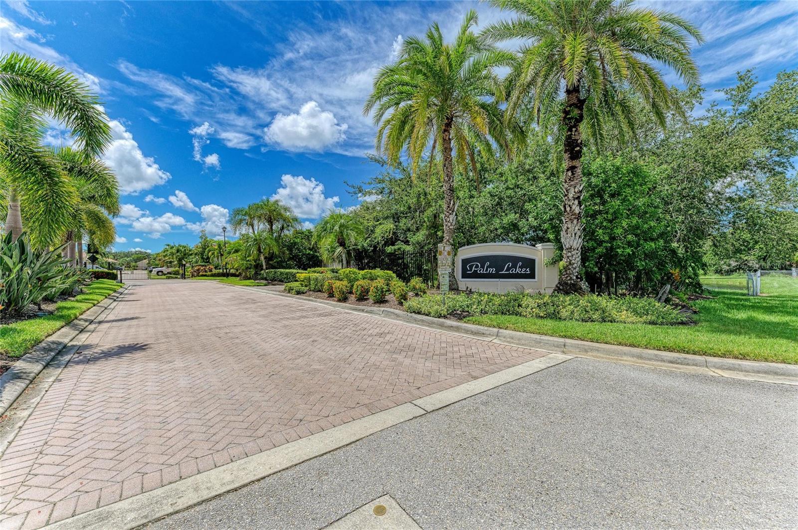 7751 33 St, Sarasota, FL 34243 photo
