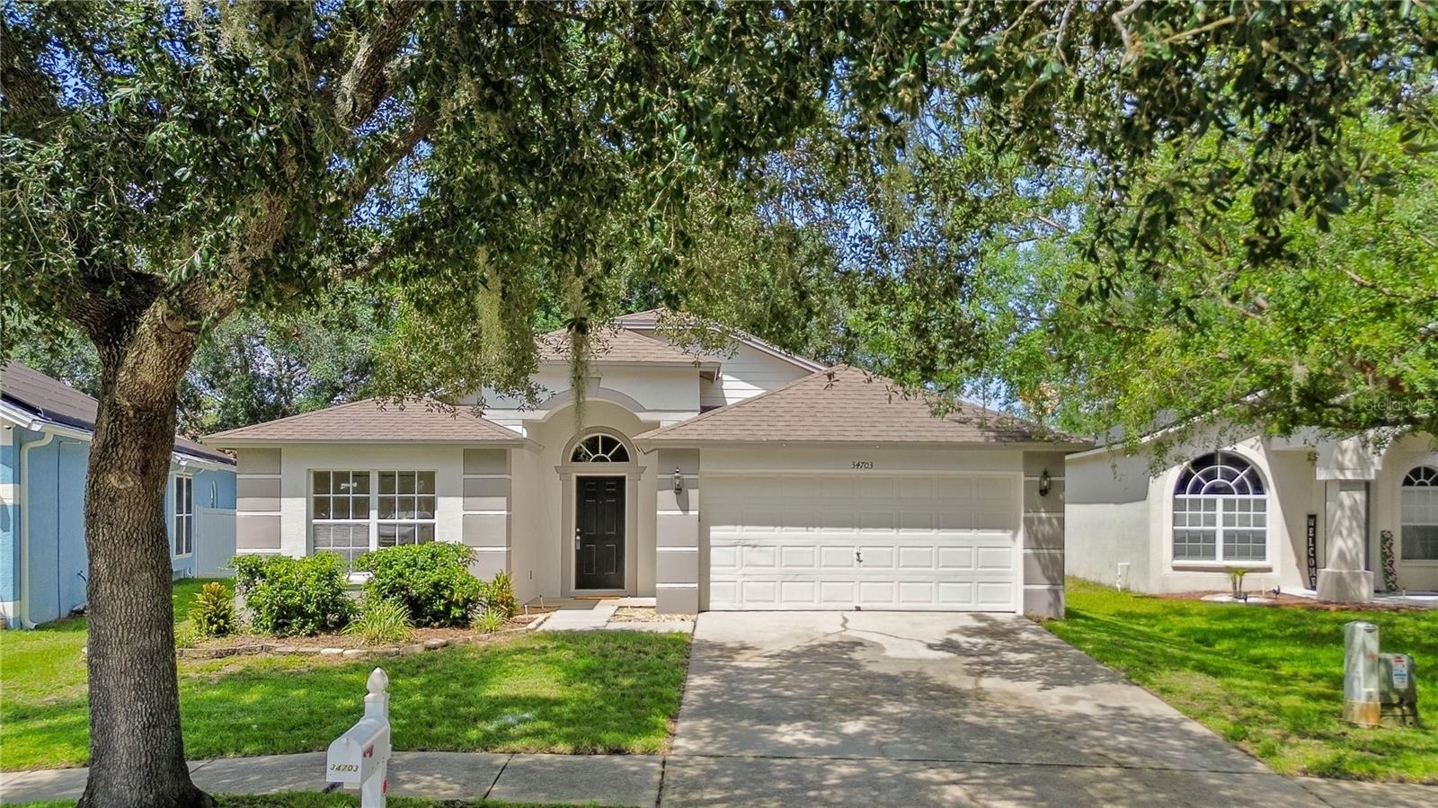 34703 Birchmont Ln, Zephyrhills, FL 33541 photo