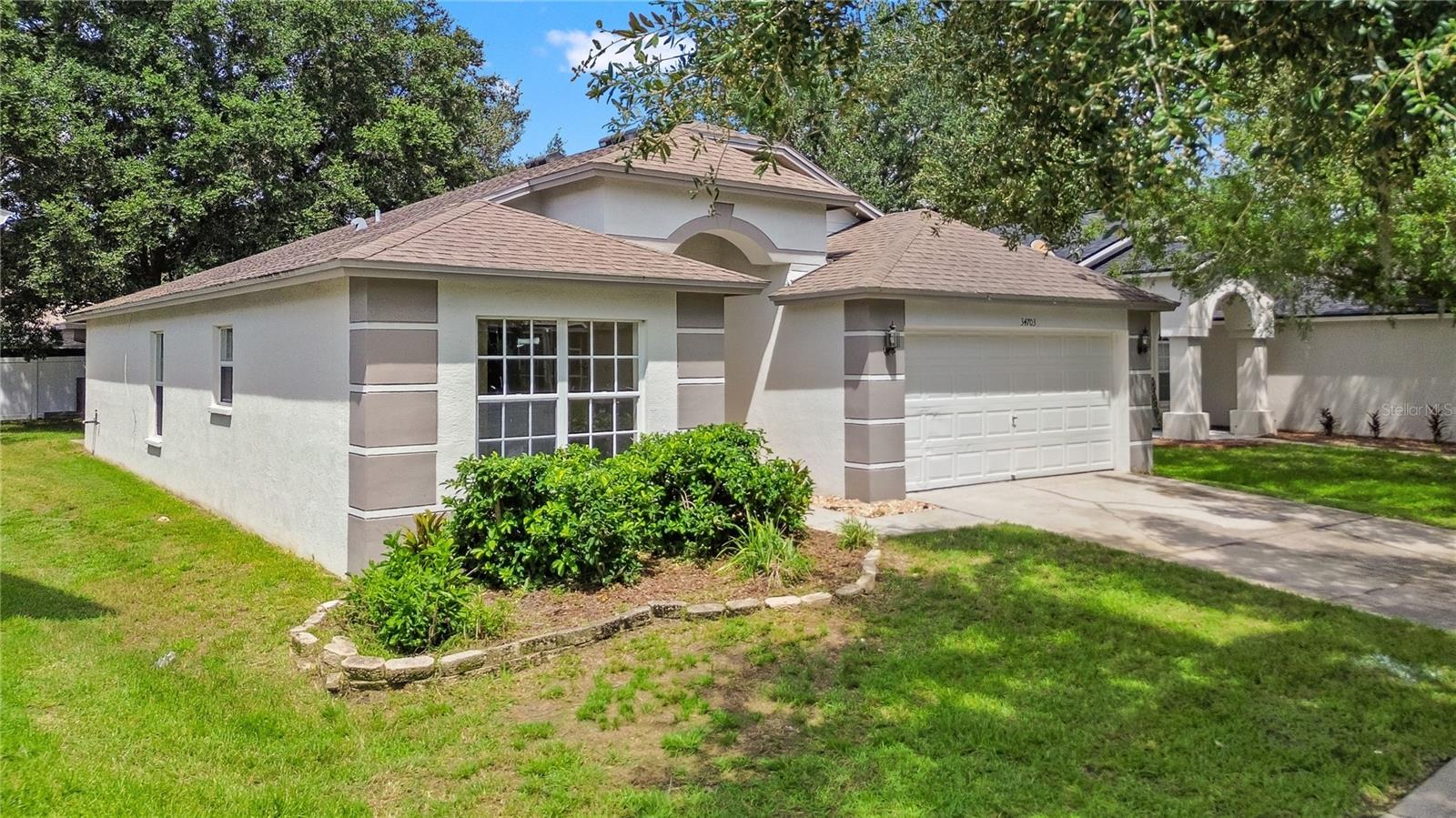 34703 Birchmont Ln, Zephyrhills, FL 33541 photo