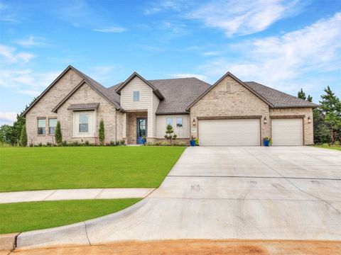 Single Family Residence in Guthrie OK 8224 Waxwing Way.jpg