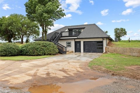 Single Family Residence in Kingfisher OK 15782 E 770 Road.jpg
