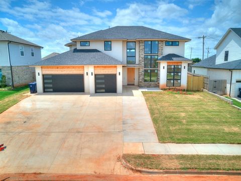 Single Family Residence in Oklahoma City OK 8924 NW 130th Street.jpg