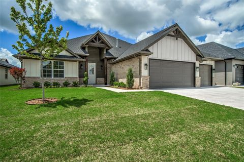 Single Family Residence in Oklahoma City OK 14713 Palmerston Drive.jpg
